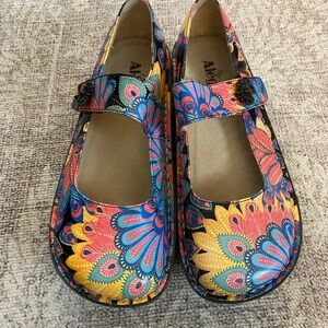 Alegria Paloma In Bloom Mary Jane shoes in multicolor floral size EU40/ US 9.5